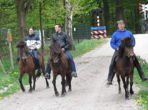 afscheid van Digur ritje met Mischa en Leonie